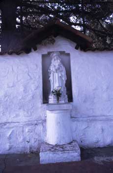 Statue
